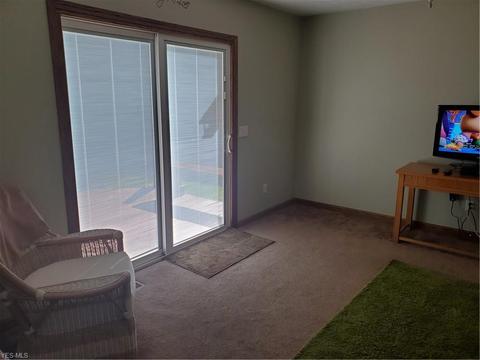 231 Root Rd, Lorain, OH 44052 photo 5