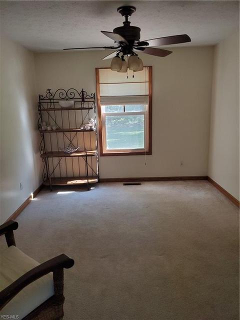 231 Root Rd, Lorain, OH 44052 photo 4