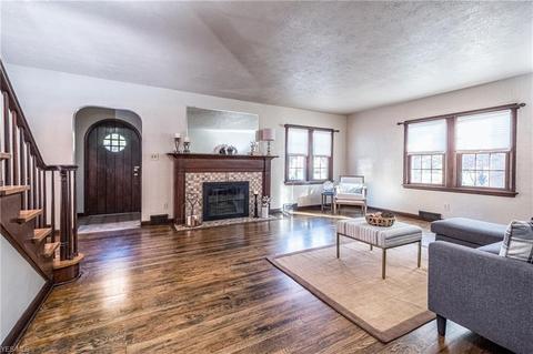 215 Raff Rd NW, Canton, OH 44708 photo 3