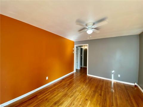 940 Compton Ln, Youngstown, OH 44502 photo 5