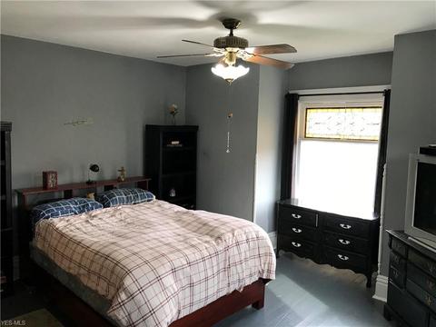 206 E College St, Scio, OH 43988 photo 12