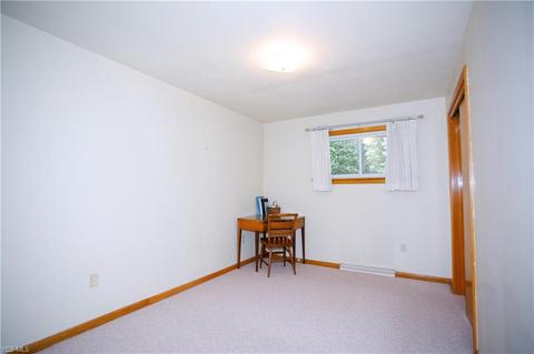 185 Grimm Heights Ave, Struthers, OH 44471 photo 5