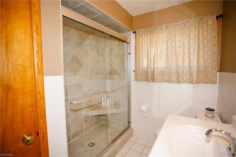 185 Grimm Heights Ave, Struthers, OH 44471 photo 10