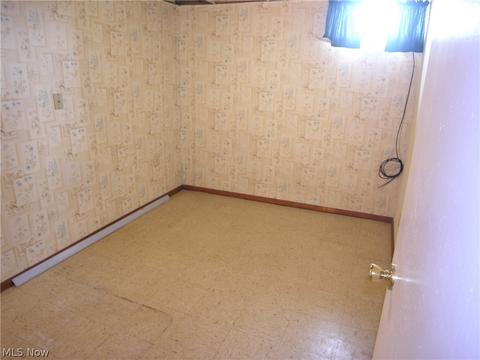 121 Denison Ave, Elyria, OH 44035 photo 13