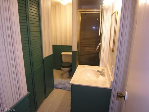 121 Denison Ave, Elyria, OH 44035 photo 14