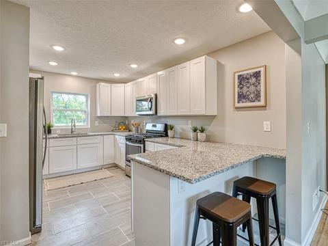288 Mapleview Dr, Seven Hills, OH 44131 photo 12