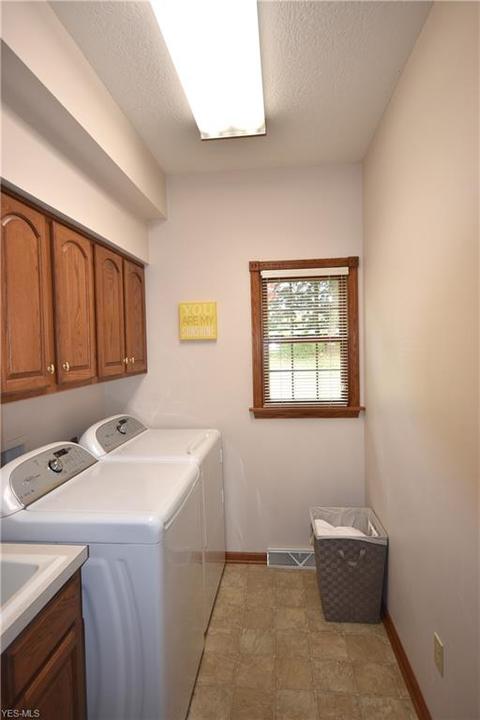 6961 Thicket St NW, Canton, OH 44708 photo 11