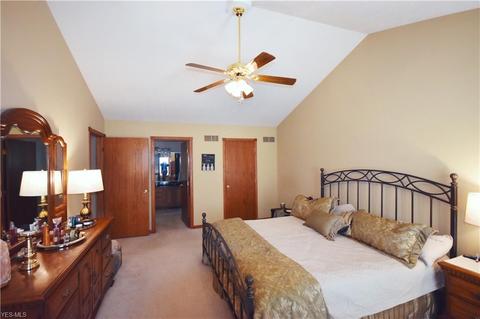 6961 Thicket St NW, Canton, OH 44708 photo 17