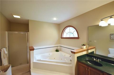 6961 Thicket St NW, Canton, OH 44708 photo 16