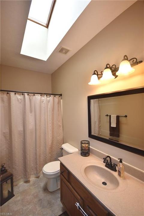 6961 Thicket St NW, Canton, OH 44708 photo 10