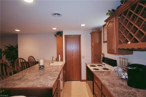 6961 Thicket St NW, Canton, OH 44708 photo 29