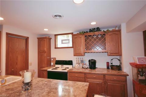 6961 Thicket St NW, Canton, OH 44708 photo 31