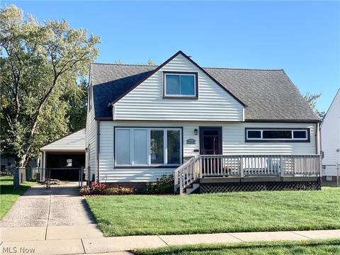 29816 Phillips Ave, Wickliffe, OH 44092