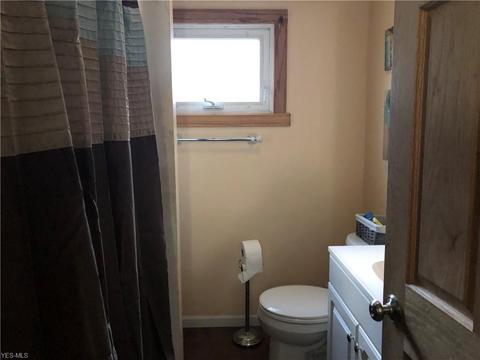451 E 5th St, Dover, OH 44622 photo 14
