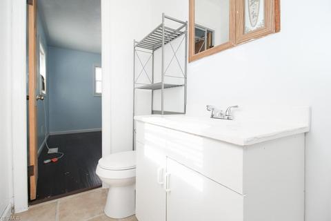 2156 E 39th St, Lorain, OH 44055 photo 23