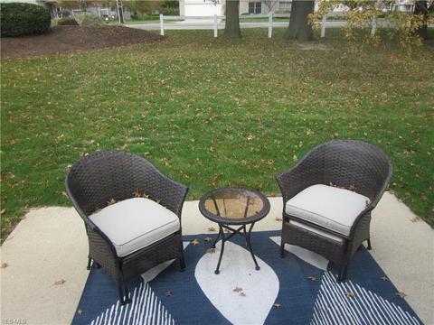 102 Stonehedge Dr, Elyria, OH 44035 photo 18