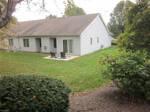 102 Stonehedge Dr, Elyria, OH 44035 photo 21