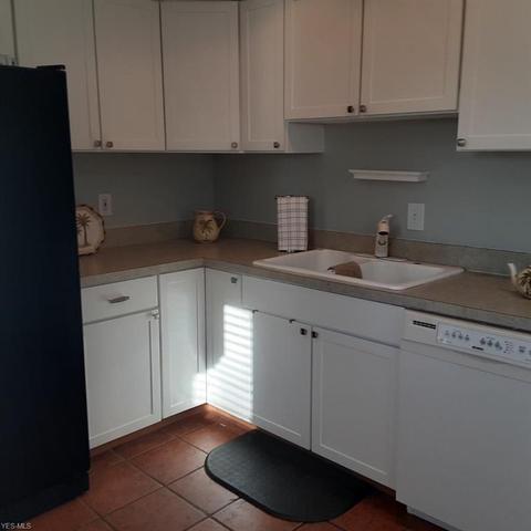 3214 Maplecrest Ave, Parma, OH 44134 photo 3