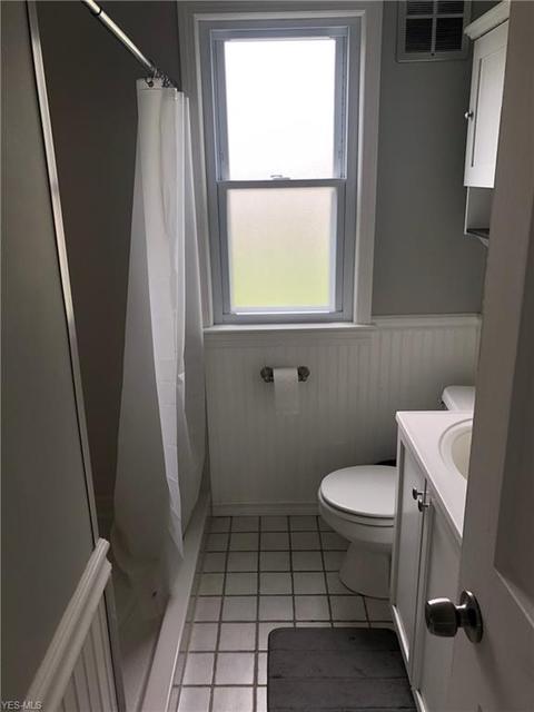 3214 Maplecrest Ave, Parma, OH 44134 photo 9