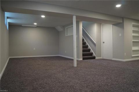 9110 Tracy Trl, Parma, OH 44130 photo 14