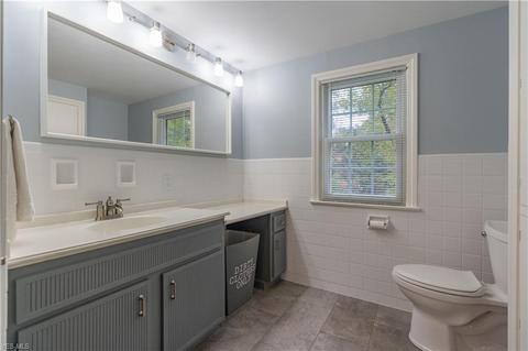 2445 Strathmore Dr NW, Canton, OH 44708 photo 34