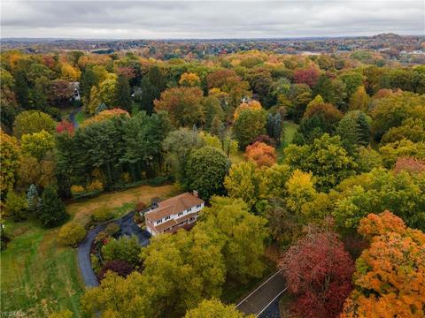 2445 Strathmore Dr NW, Canton, OH 44708 photo 7