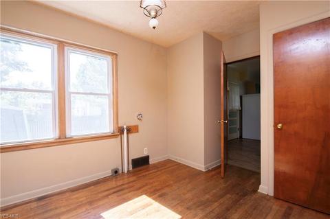 306 E Indiana Ave, Sebring, OH 44672 photo 5