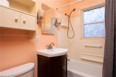 306 E Indiana Ave, Sebring, OH 44672 photo 9