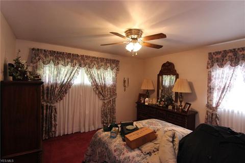 61 Eve Dr, Struthers, OH 44471 photo 13