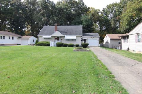 61 Eve Dr, Struthers, OH 44471 photo 5