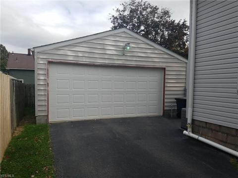 401 Hyde, Niles, OH 44446 photo 3