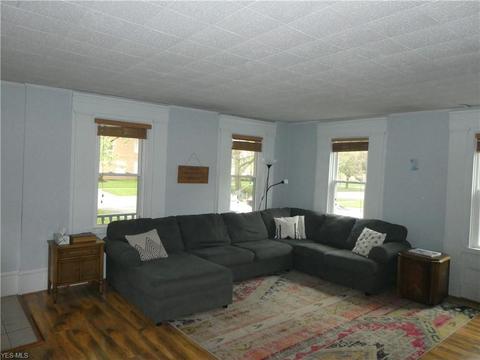 50 Beech St, Berea, OH 44017 photo 5