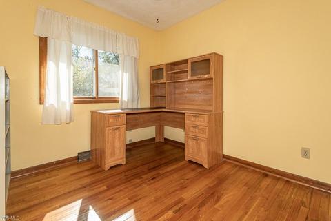 2938 W 9th St, Ashtabula, OH 44004 photo 11