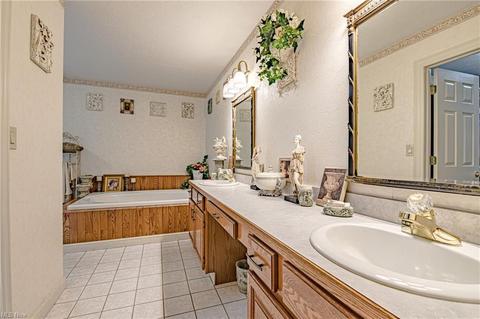1708 Sapphire Dr, Hudson, OH 44236 photo 14