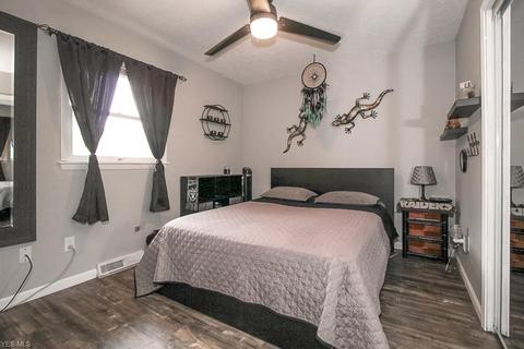 2051 E 37th St, Lorain, OH 44055 photo 13