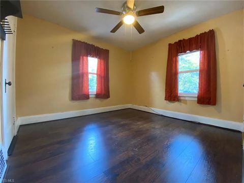 618 Cambridge Ave, Elyria, OH 44035 photo 12