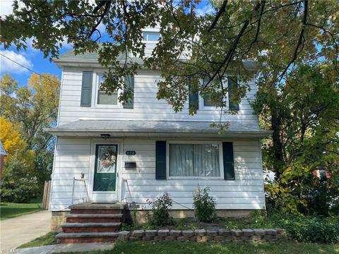 618 Cambridge Ave, Elyria, OH 44035 photo 2
