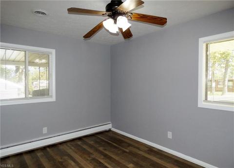 920 Eastern Height Blvd, Elyria, OH 44035 photo 13