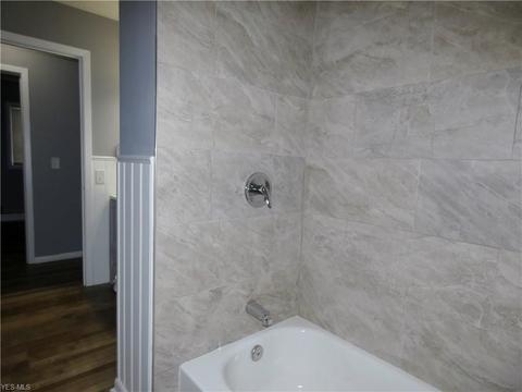 920 Eastern Height Blvd, Elyria, OH 44035 photo 9