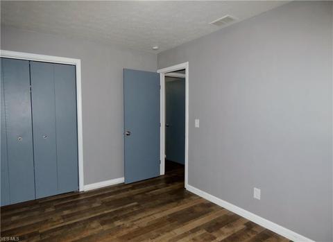 920 Eastern Height Blvd, Elyria, OH 44035 photo 12