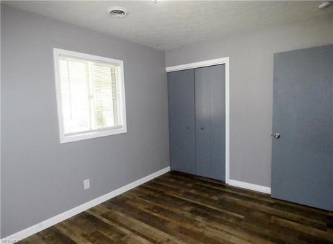 920 Eastern Height Blvd, Elyria, OH 44035 photo 16