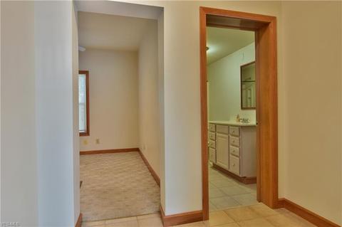 795 Poland Ave, Struthers, OH 44471 photo 13