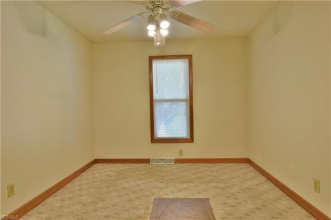 795 Poland Ave, Struthers, OH 44471 photo 8