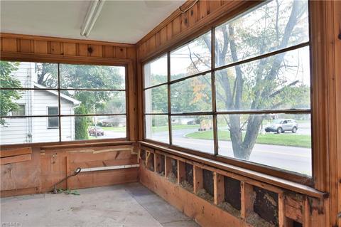 795 Poland Ave, Struthers, OH 44471 photo 9