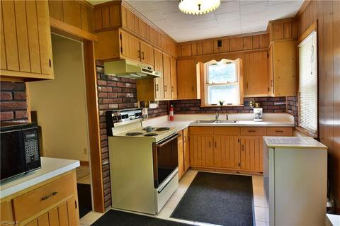 795 Poland Ave, Struthers, OH 44471 photo 7