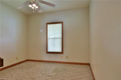 795 Poland Ave, Struthers, OH 44471 photo 16