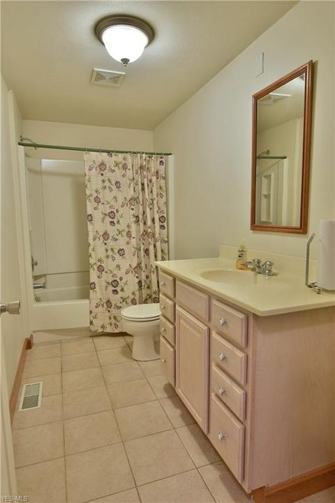 795 Poland Ave, Struthers, OH 44471 photo 15