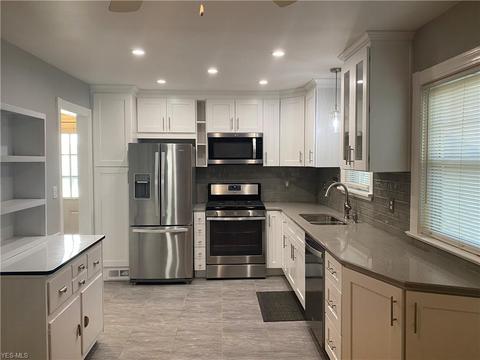 125 Fifth Ave, Berea, OH 44017 photo 2