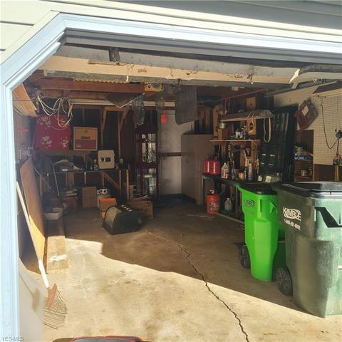 835 E 232nd St, Euclid, OH 44123 photo 4