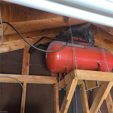 835 E 232nd St, Euclid, OH 44123 photo 6